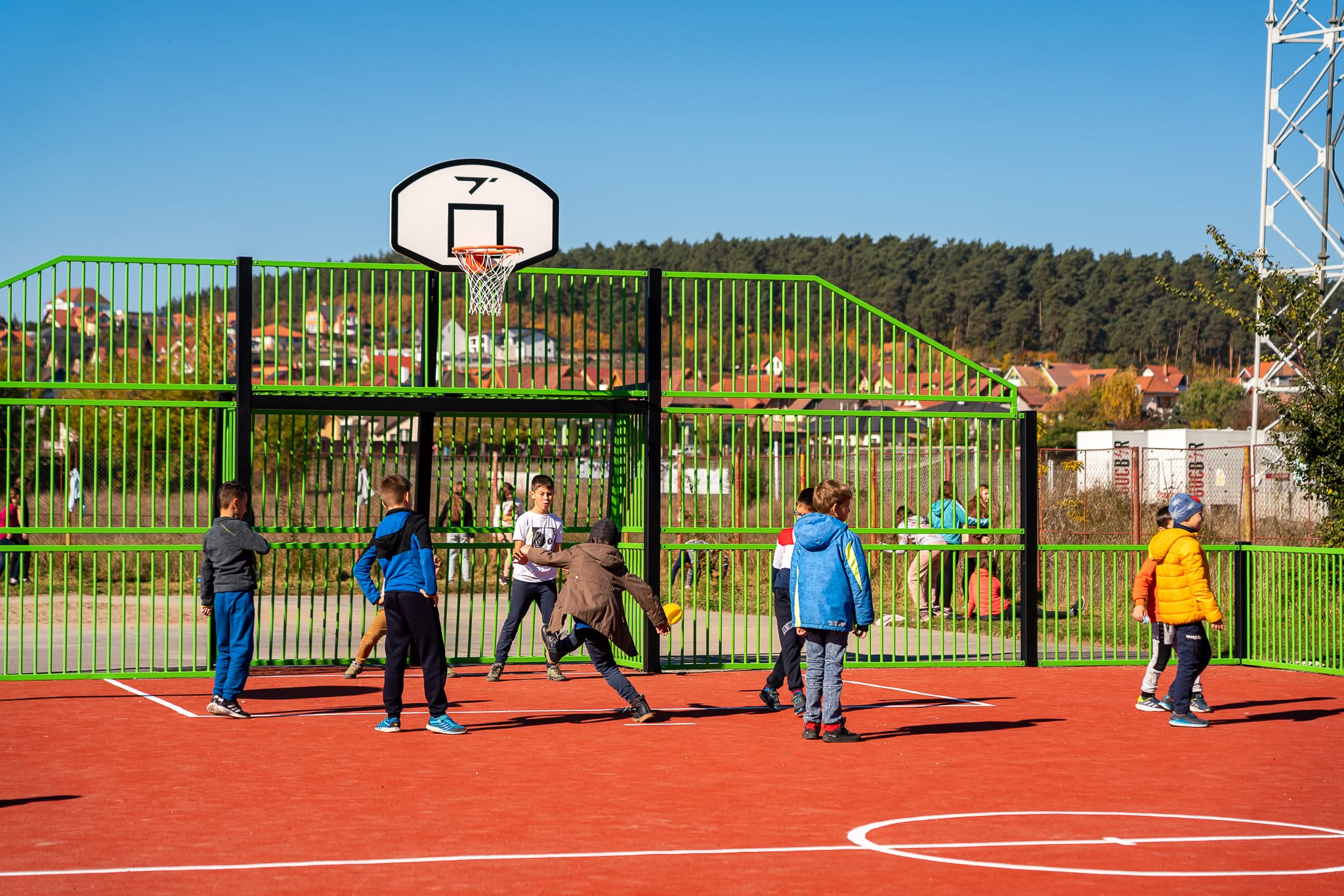 Terenurile de sport școlare pot fi folosite și în timpul vacanței de vară la Sfântu Gheorghe