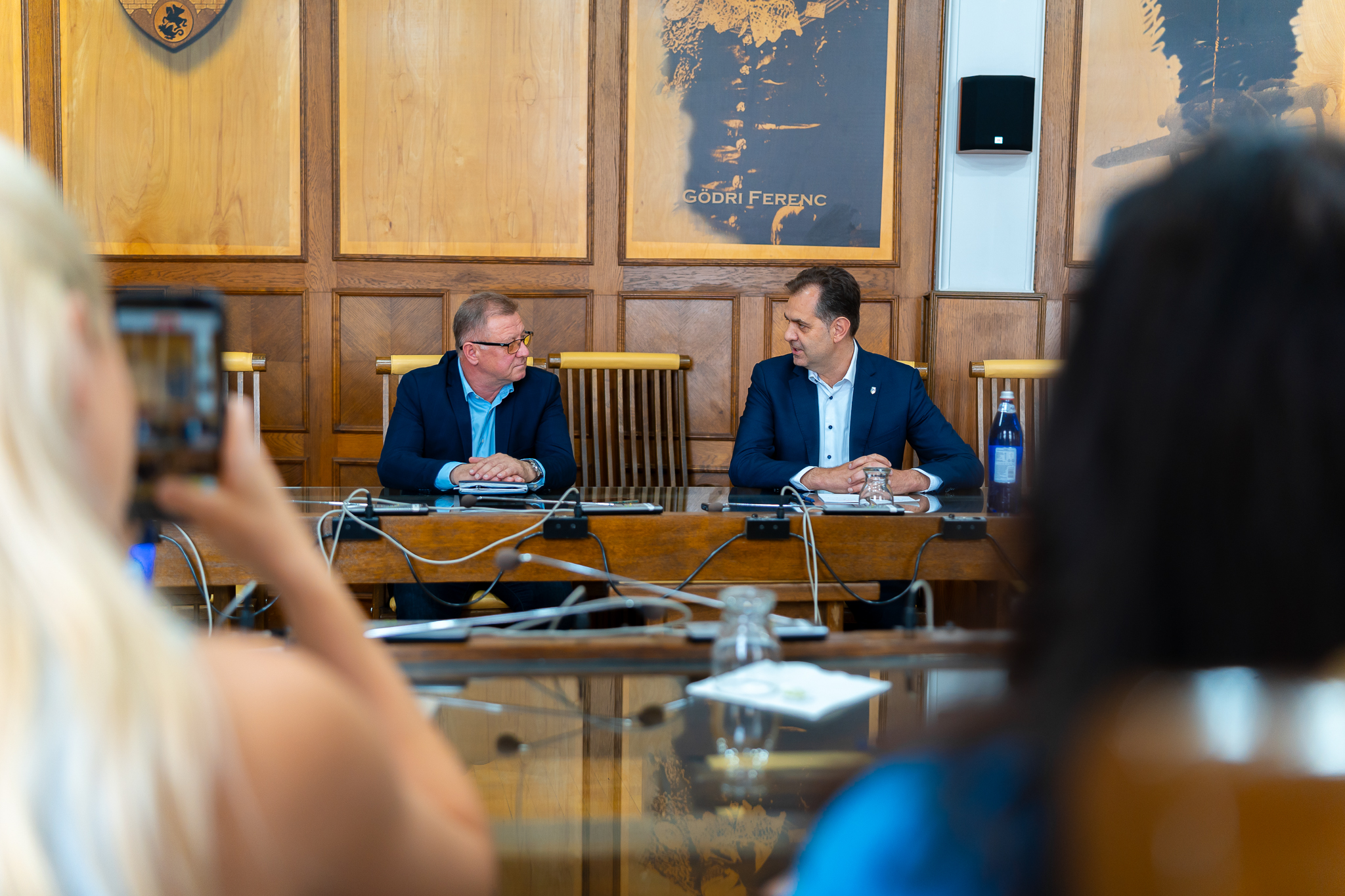 Proiect de normalitate la Sfântu Gheorghe: statuia lui Mihai Eminescu va fi amplasată în oraș Proiect de normalitate la Sfântu Gheorghe: statuia lui Mihai Eminescu va fi amplasată în oraș