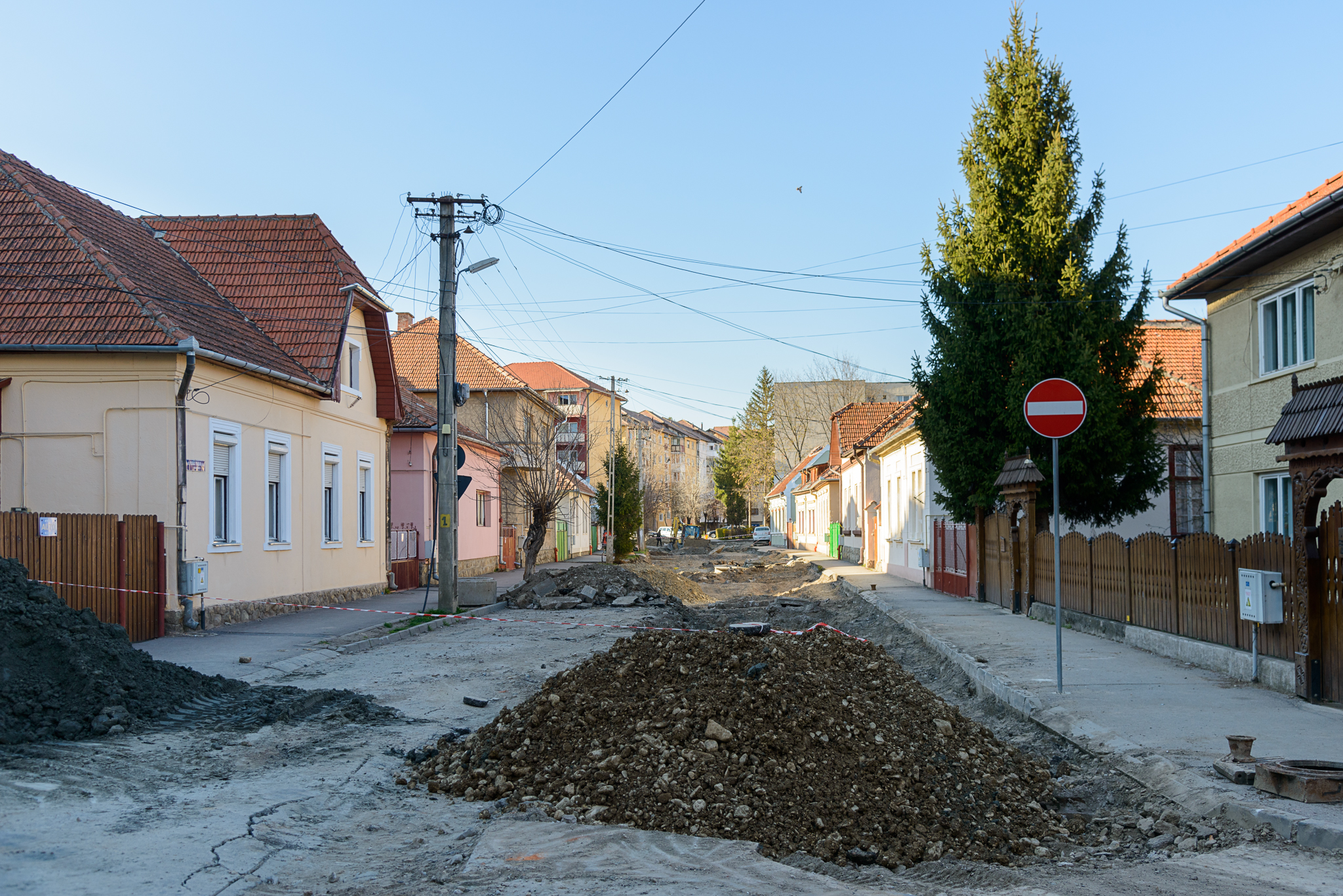 Strada Puskás Tivadar, secţiunea dintre strada Oltului și strada 1 Decembrie 1918, va fi pregătită pentru asfaltare în această săptămână