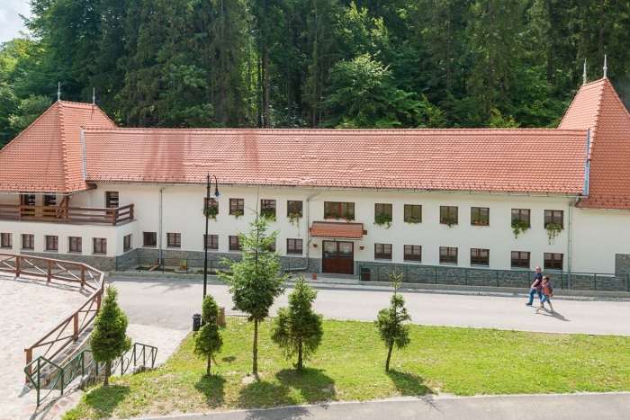Centrul de tratament și sala de fitness de la Şugaş Băi au fost redeschise